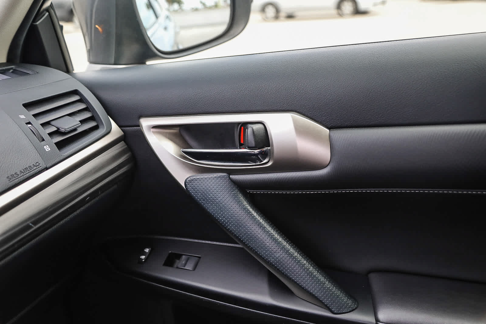 Used 2015 Lexus CT 200h FWD image 22