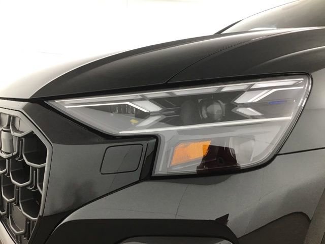 Used 2024 Audi SQ8 Prestige w/ Prestige Package image 27