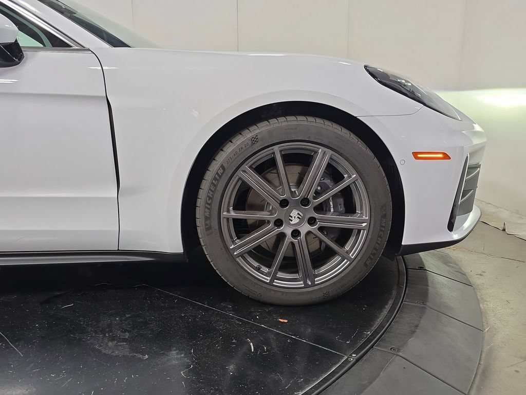 Certified 2025 Porsche Panamera RWD image 11