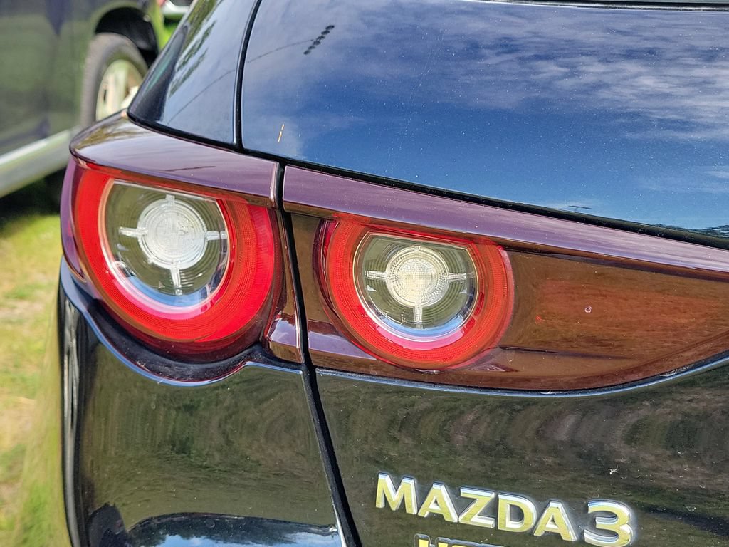 Used 2022 MAZDA MAZDA3 s FWD image 21