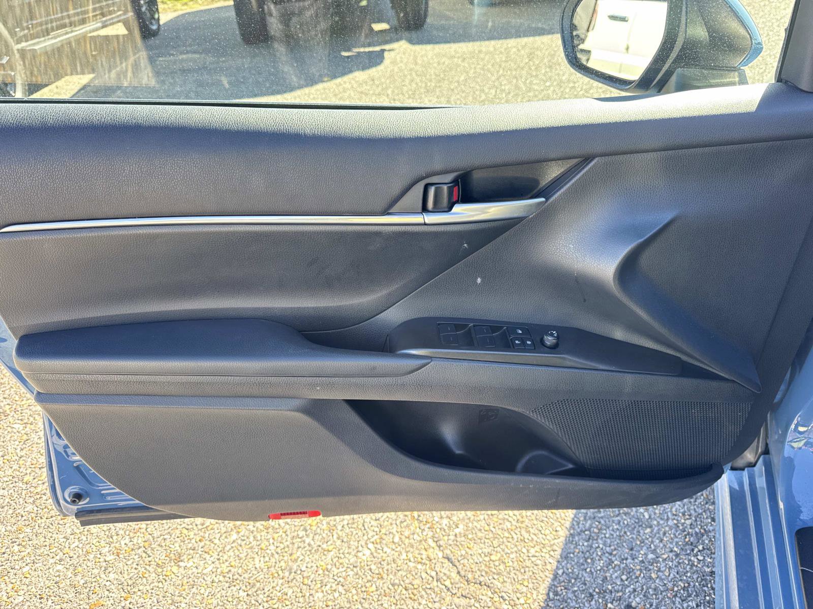 Used 2024 Toyota Camry SE image 17