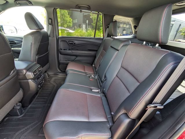 Used 2025 Honda Passport Black Edition image 15