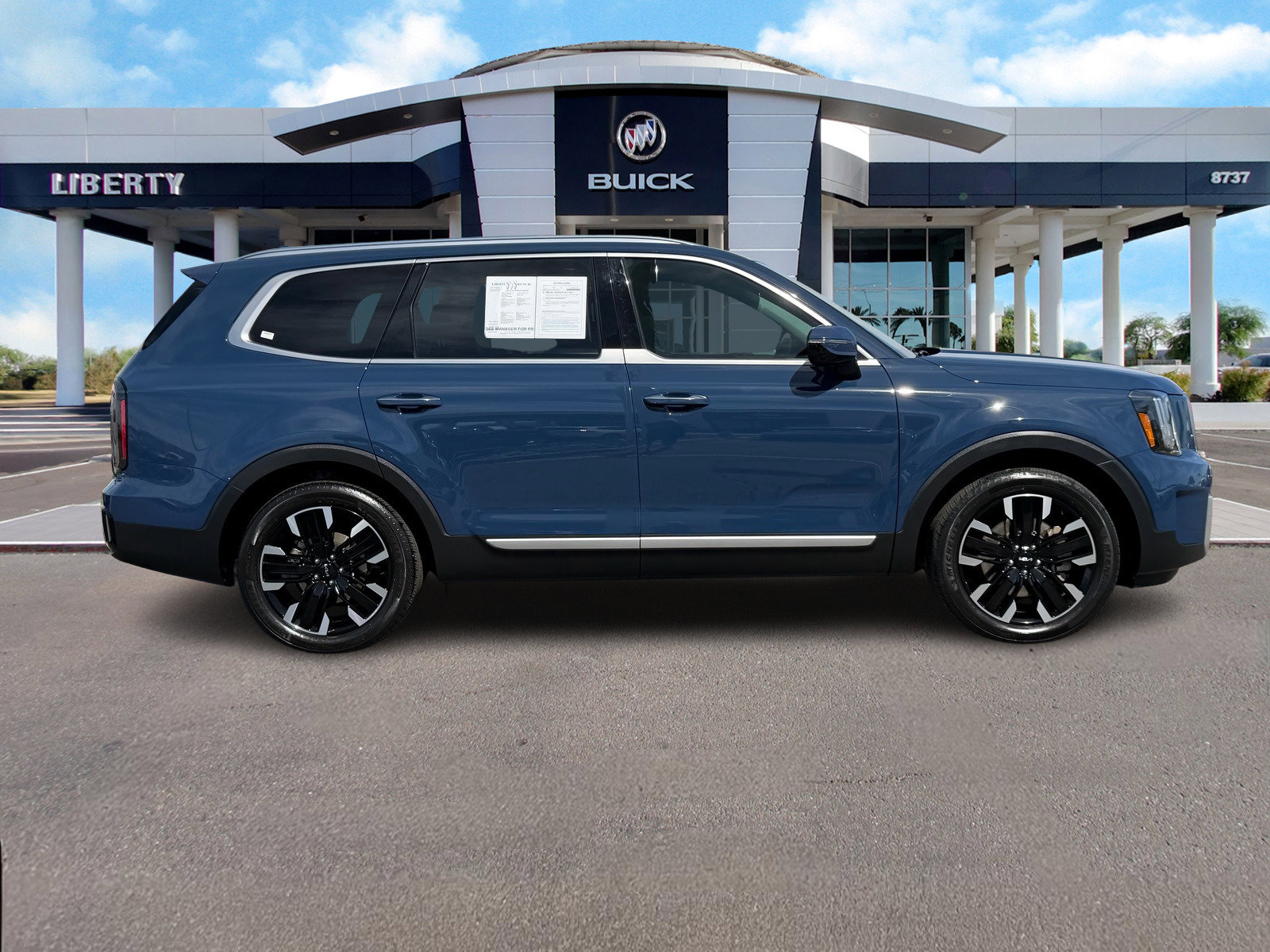 Used 2025 Kia Telluride SX Prestige image 2