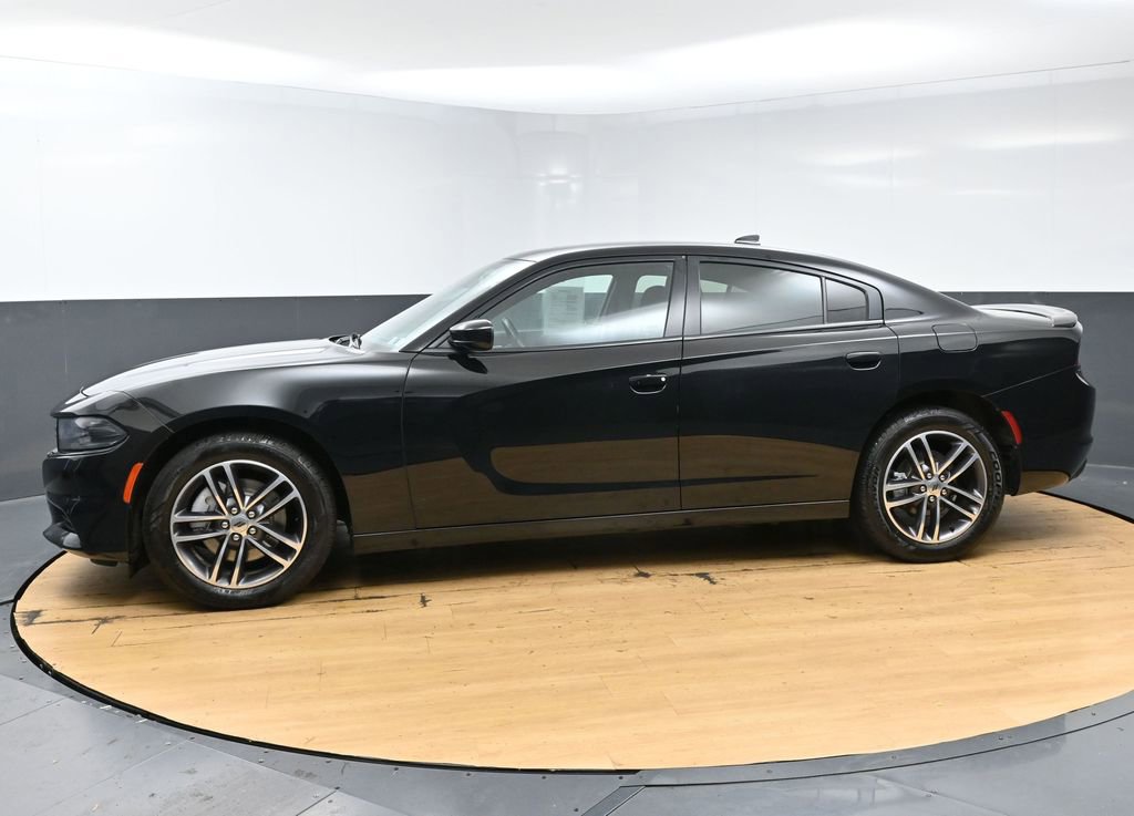 Used 2019 Dodge Charger SXT AWD/4WD image 6