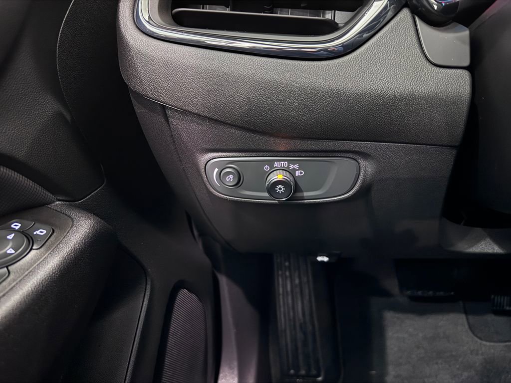 Certified 2023 Chevrolet Equinox RS image 23