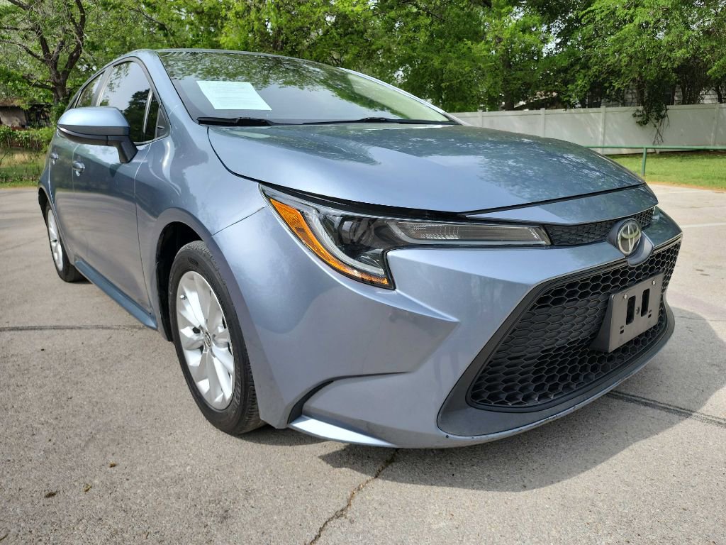 Used 2020 Toyota Corolla LE w/ LE Premium Package FWD image 1