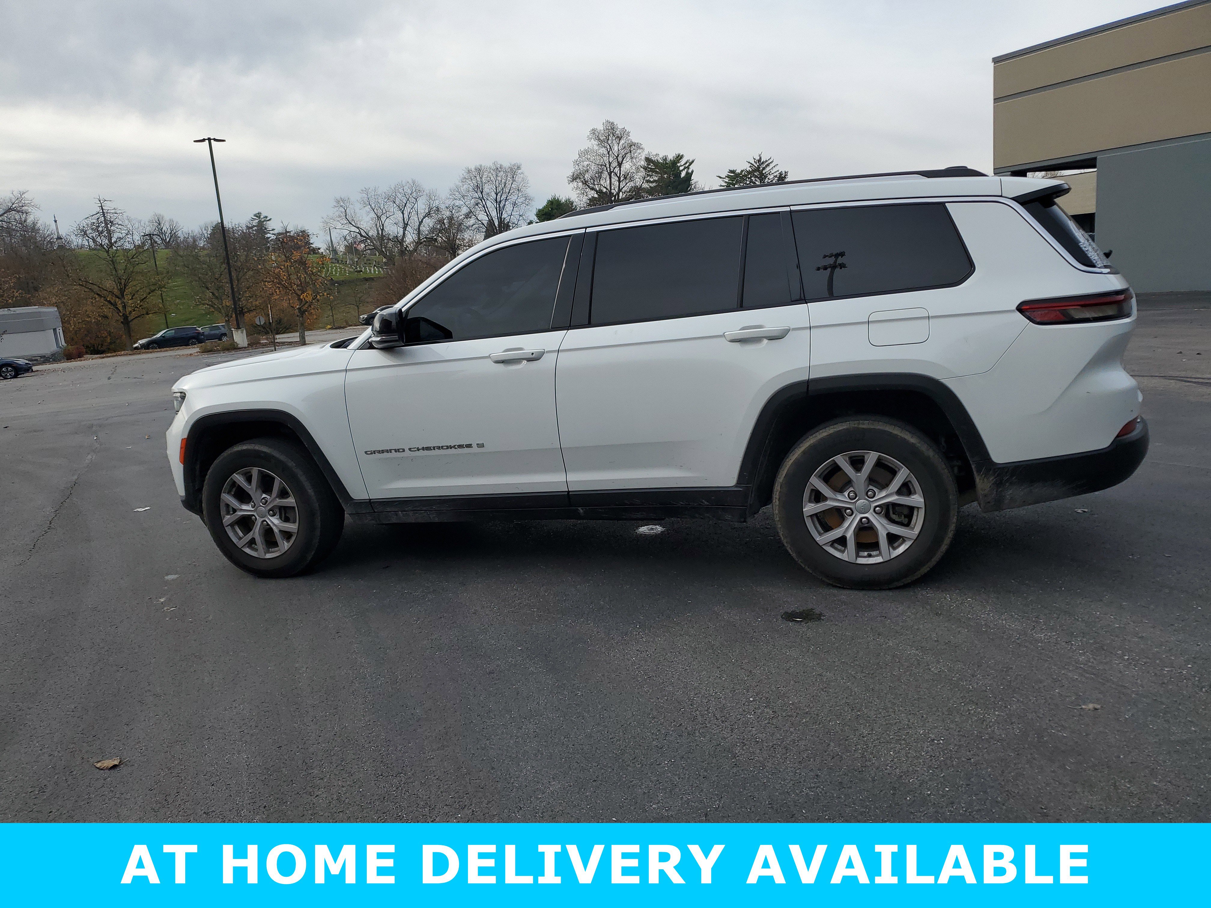 Used 2022 Jeep Grand Cherokee L Limited image 8