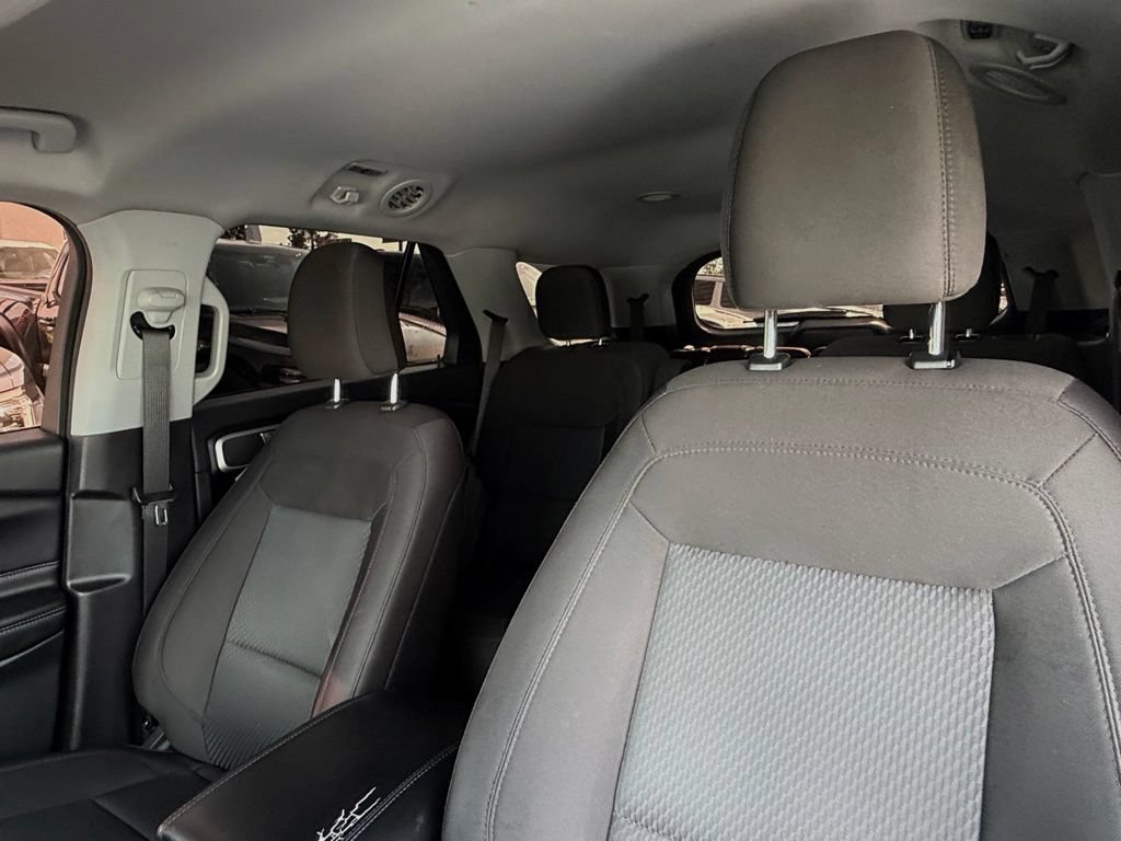 Certified 2022 Ford Explorer XLT RWD image 21