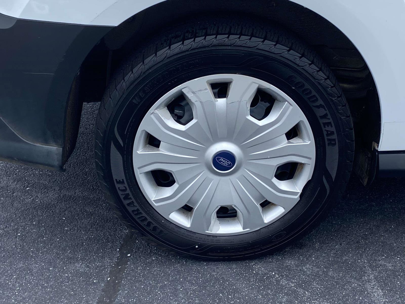 Used 2019 Ford Transit Connect XL image 8