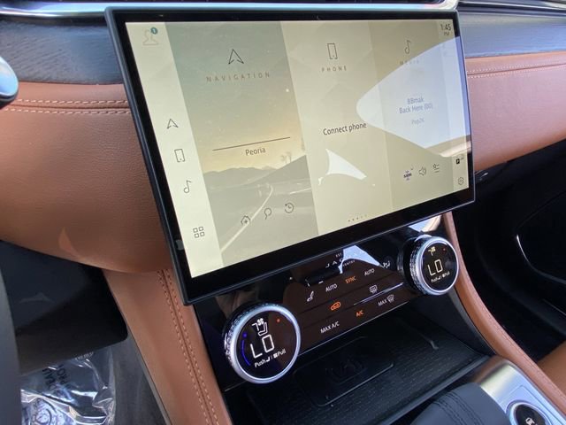 New 2025 Jaguar F-PACE R-Dynamic S AWD/4WD image 8