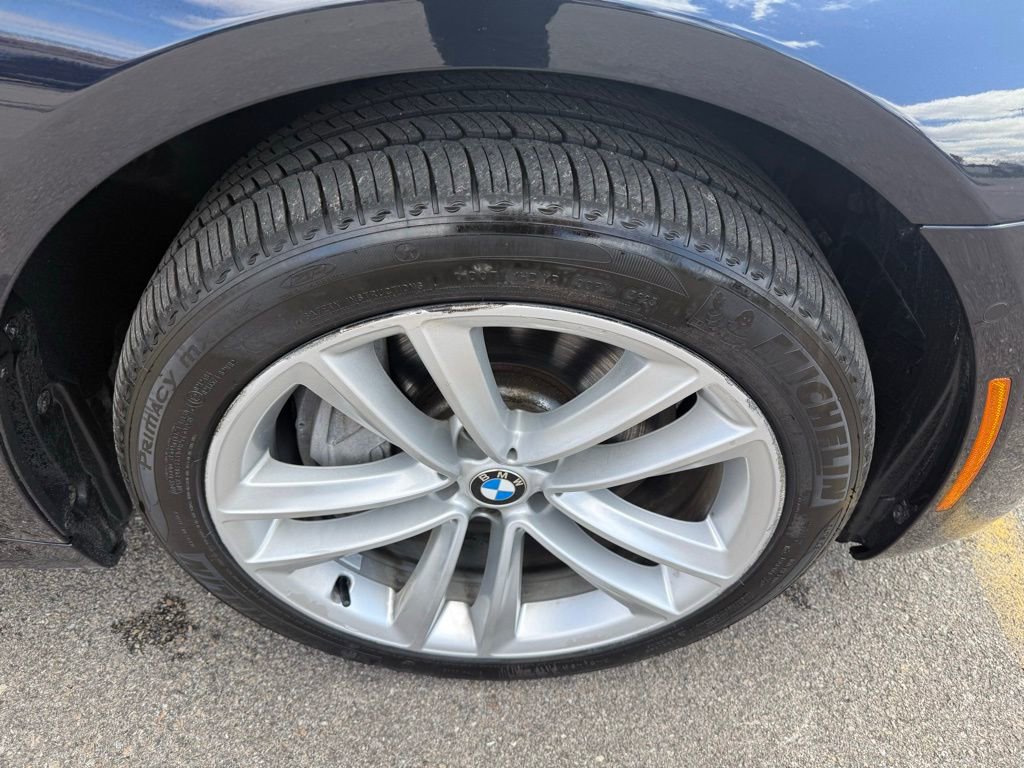 Used 2017 BMW 750i xDrive image 41