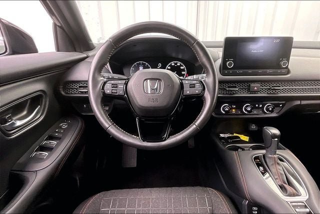 Used 2025 Honda HR-V Sport image 5