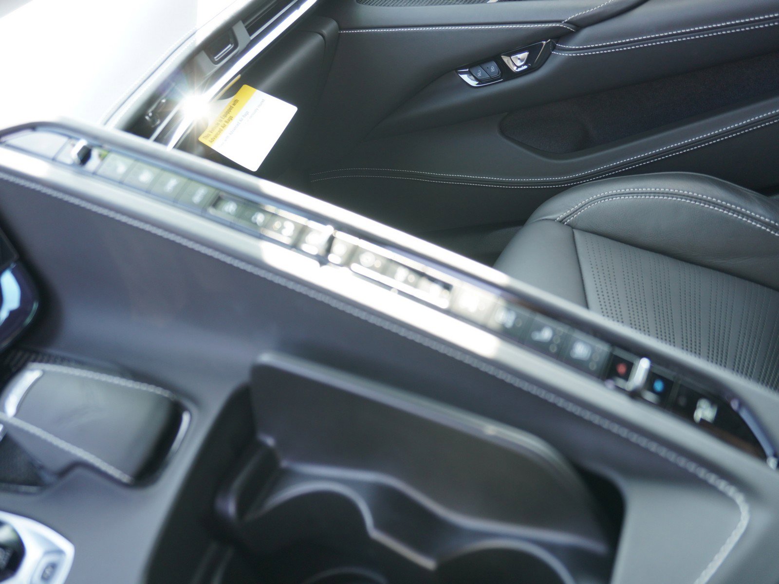 Used 2023 Chevrolet Corvette Stingray Premium Cpe w/ Z51 Performance Package image 23