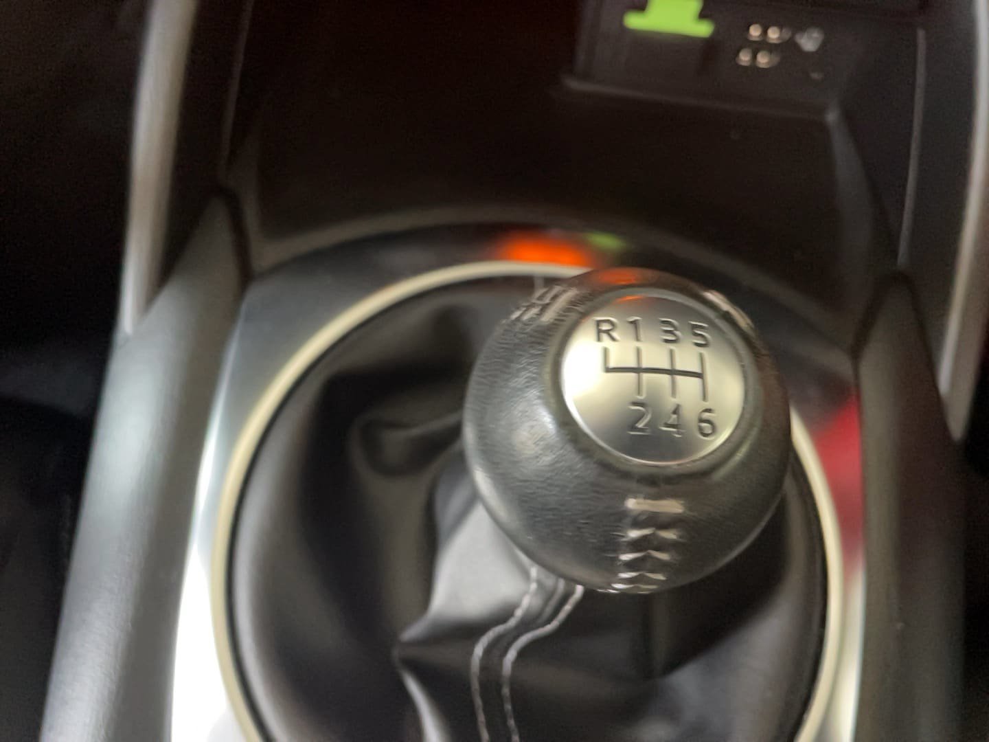 Used 2023 MAZDA MX-5 Miata Club RWD image 18