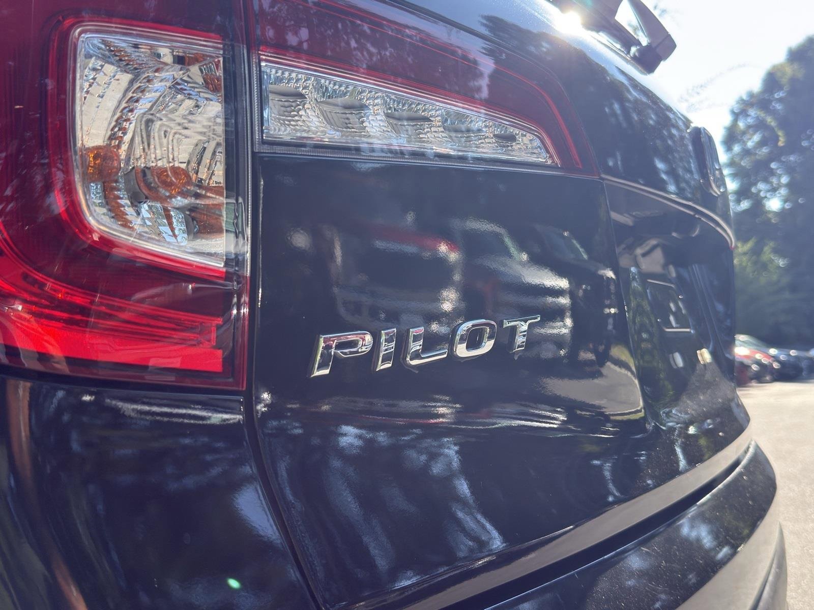 Used 2021 Honda Pilot Special Edition image 12