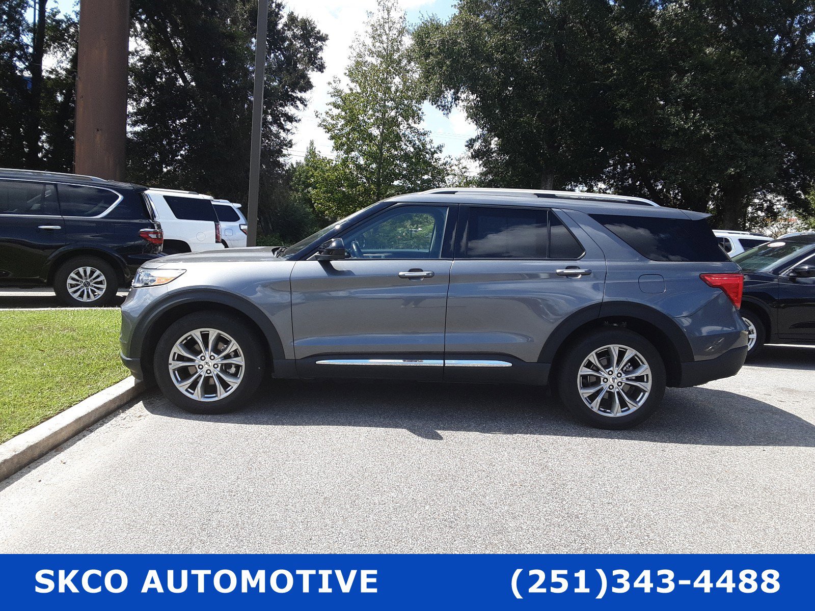 Used 2022 Ford Explorer Limited image 2
