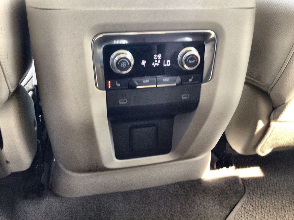 Used 2023 GMC Yukon Denali image 22