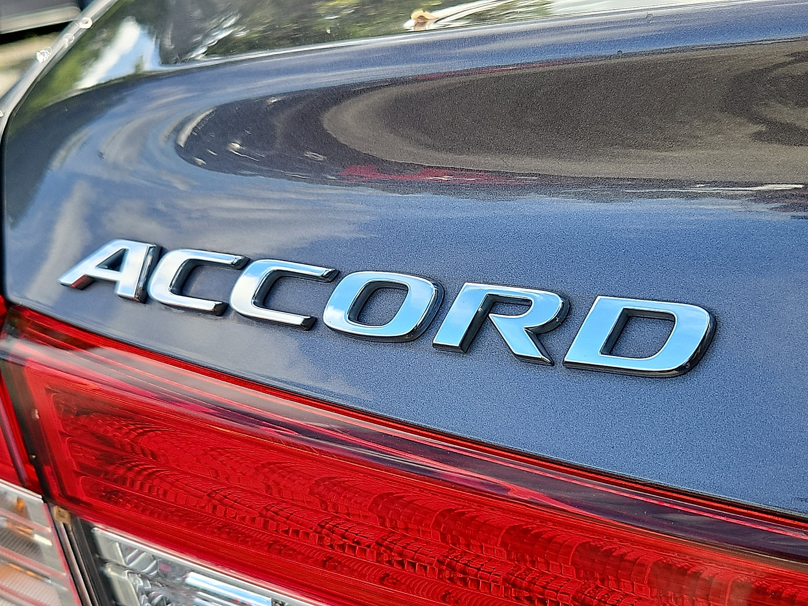 Used 2019 Honda Accord EX image 32