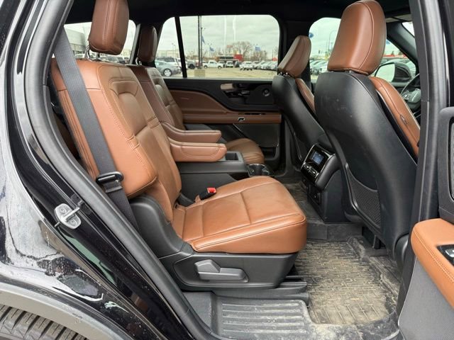 Used 2022 Lincoln Aviator Reserve w/ Equipment Group 201A AWD/4WD image 13
