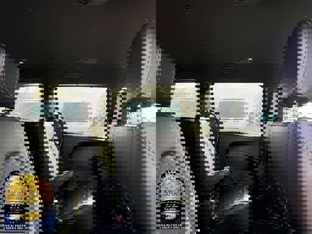 Used 2026 Chrysler Pacifica Select image 14