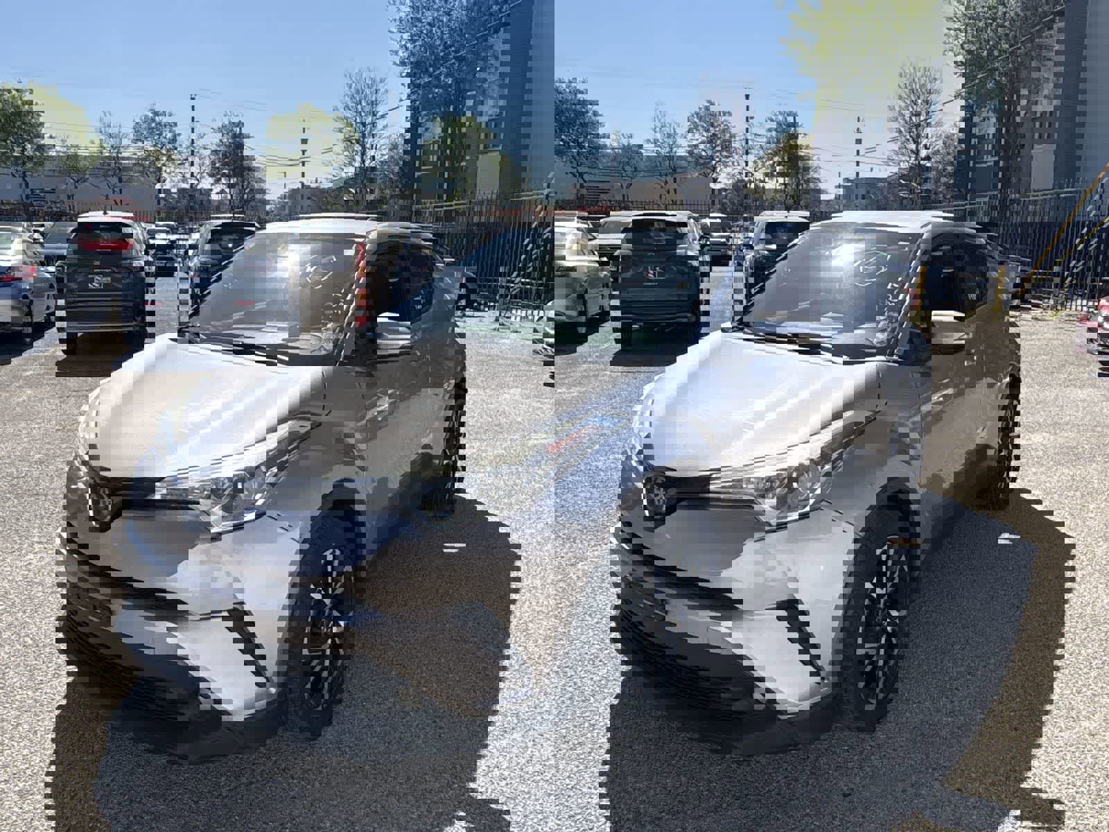 Used 2018 Toyota C-HR XLE image 17