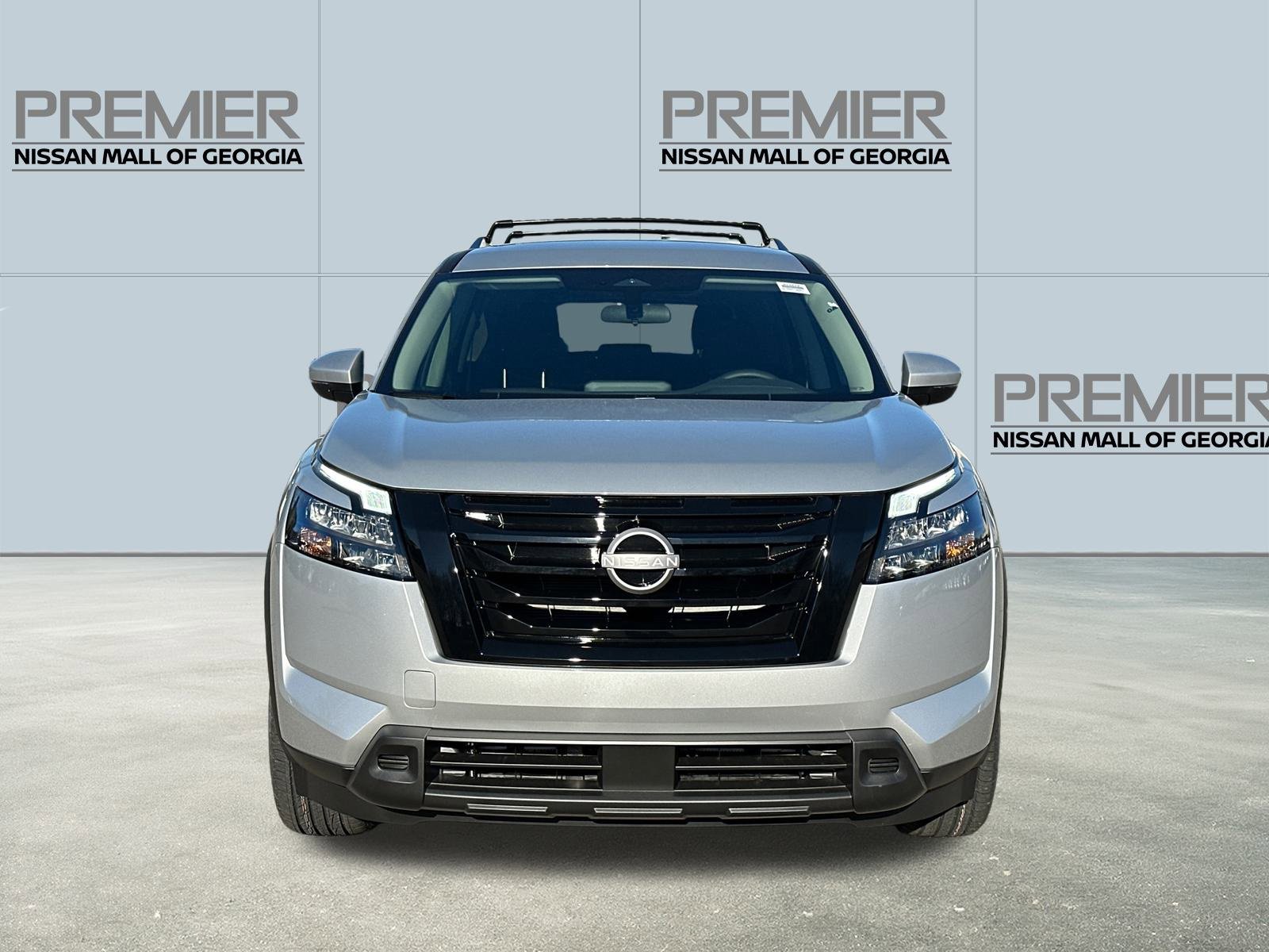 New 2025 Nissan Pathfinder SV w/ Black Appearance Package image 2