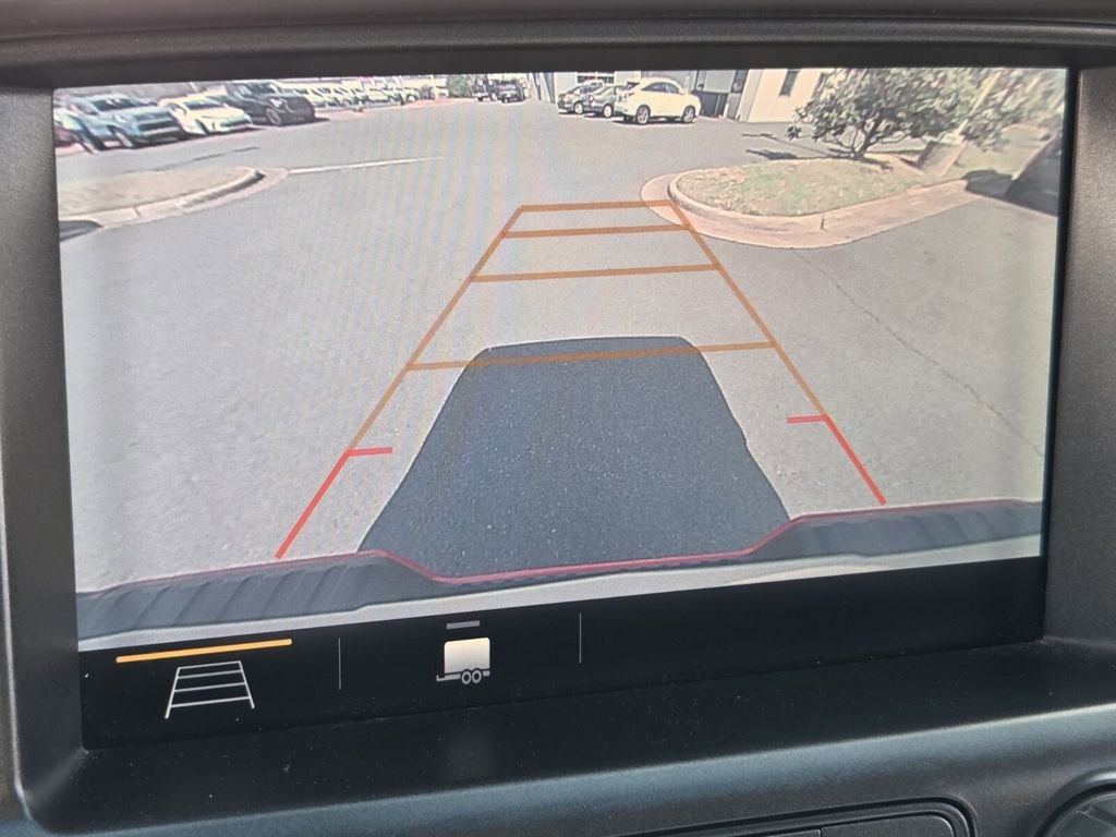 Used 2020 Chevrolet Colorado LT image 17