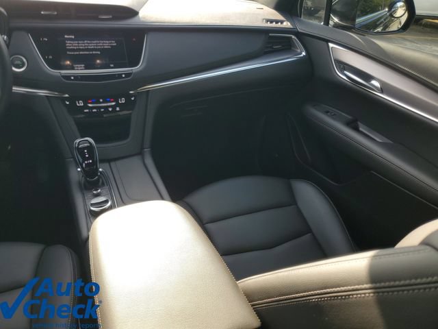 Certified 2023 Cadillac XT5 Luxury FWD image 16