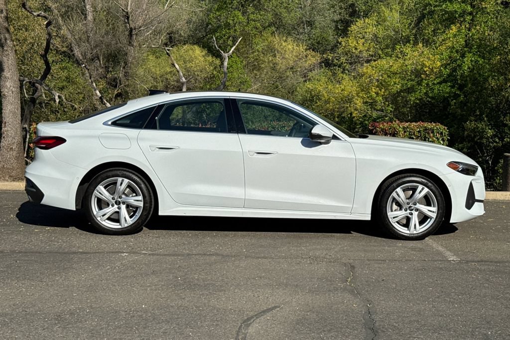 Used 2025 Audi A5 2.0T Premium w/ Premium Plus AWD/4WD image 4