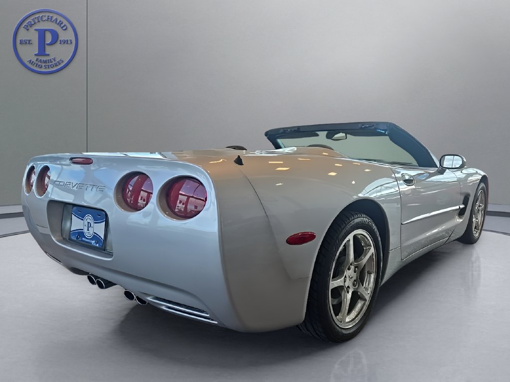 Used 2003 Chevrolet Corvette Convertible RWD image 8