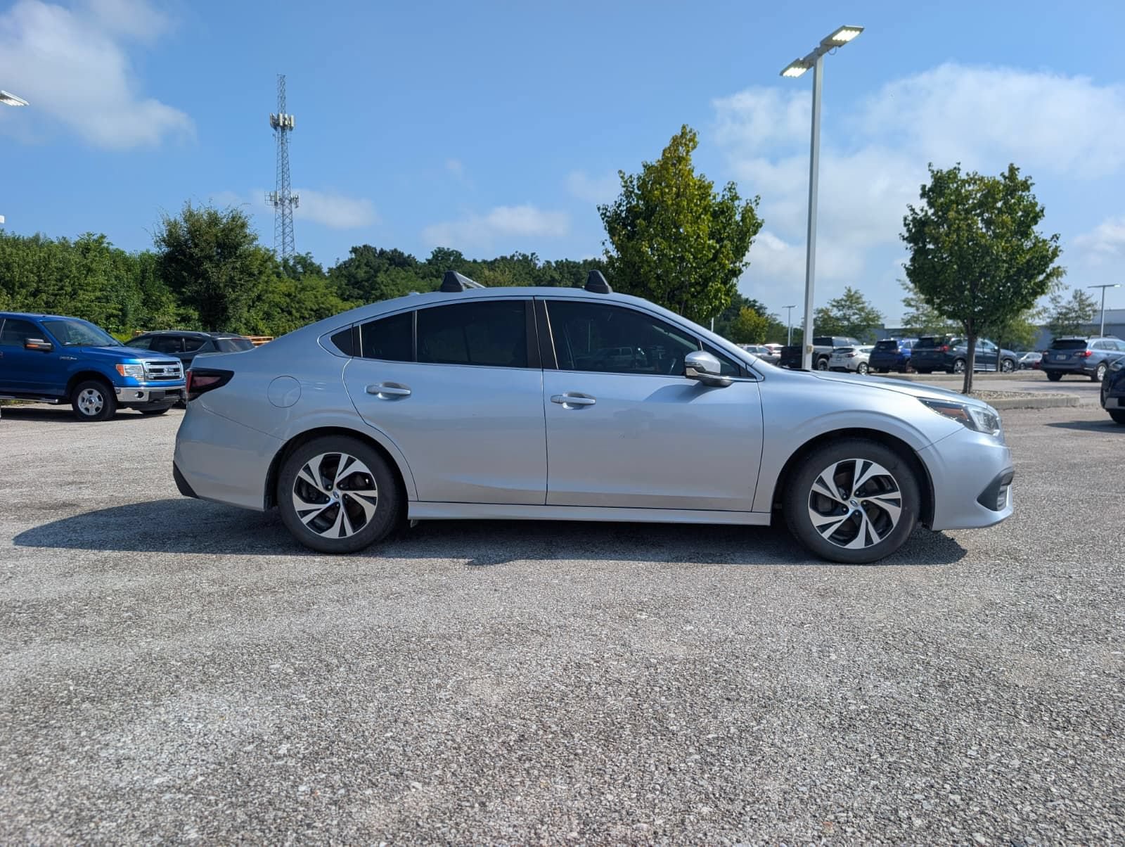 Used 2020 Subaru Legacy Premium AWD/4WD image 6
