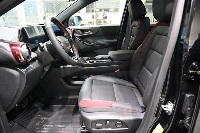 New 2026 Chevrolet Equinox RS w/ LPO, Floor Liner Package image 9