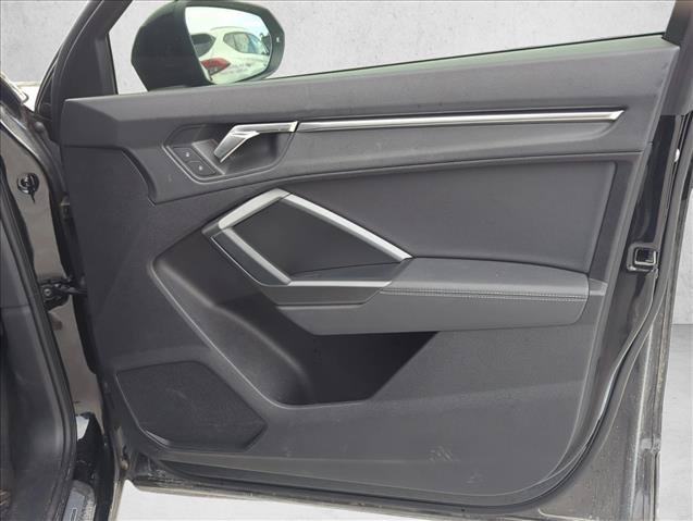 Used 2024 Audi Q3 2.0T Premium AWD/4WD image 21