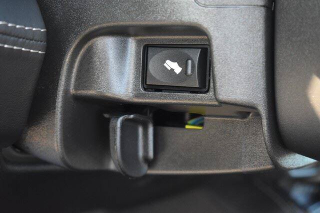 Used 2025 RAM 3500 Limited AWD/4WD image 34