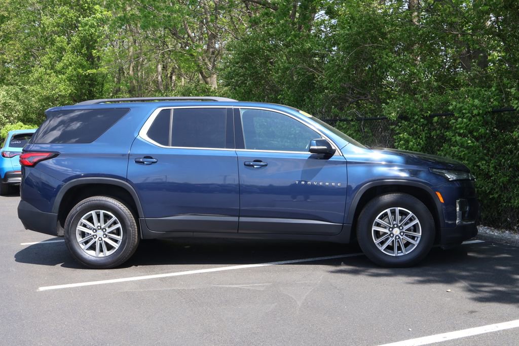 Used 2023 Chevrolet Traverse LT AWD/4WD image 10