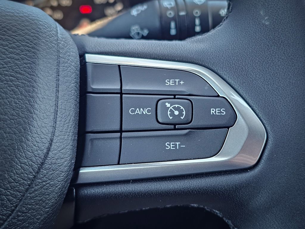 New 2026 Jeep Compass Latitude AWD/4WD image 18