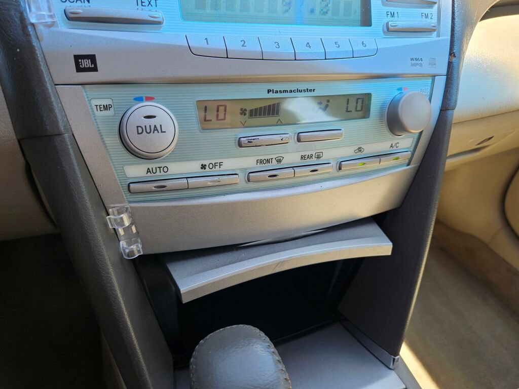 Used 2008 Toyota Camry Hybrid FWD image 22