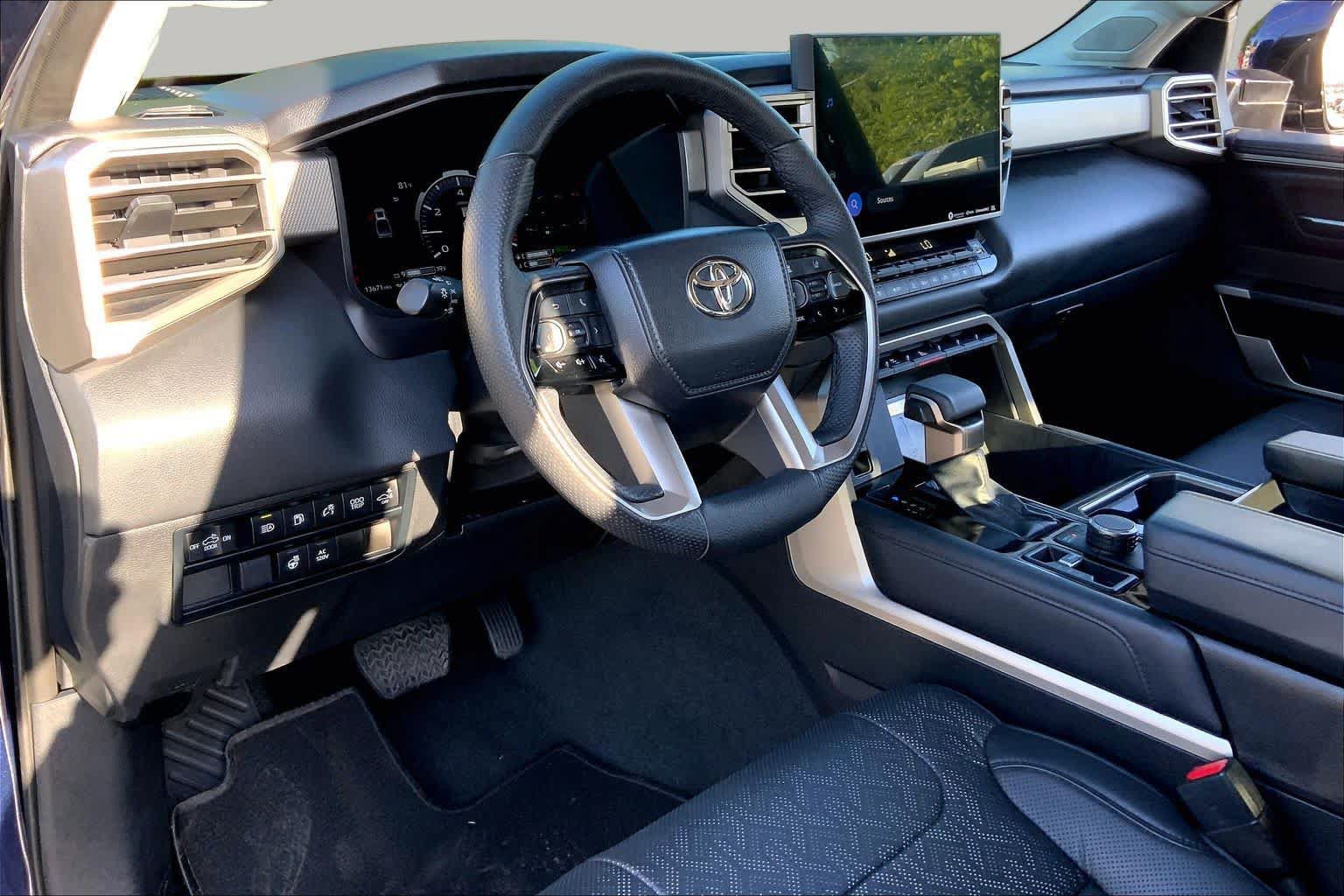 Used 2023 Toyota Tundra Limited AWD/4WD image 18