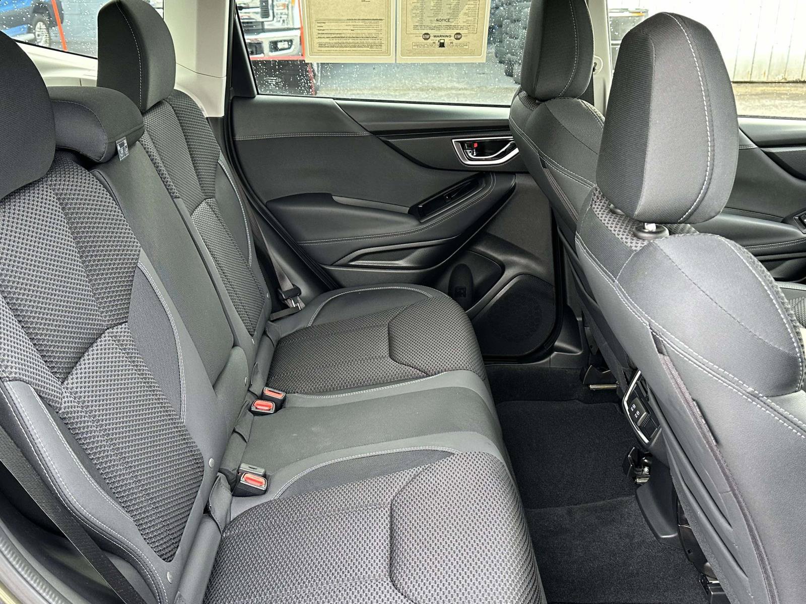 Used 2022 Subaru Forester Premium AWD/4WD image 15