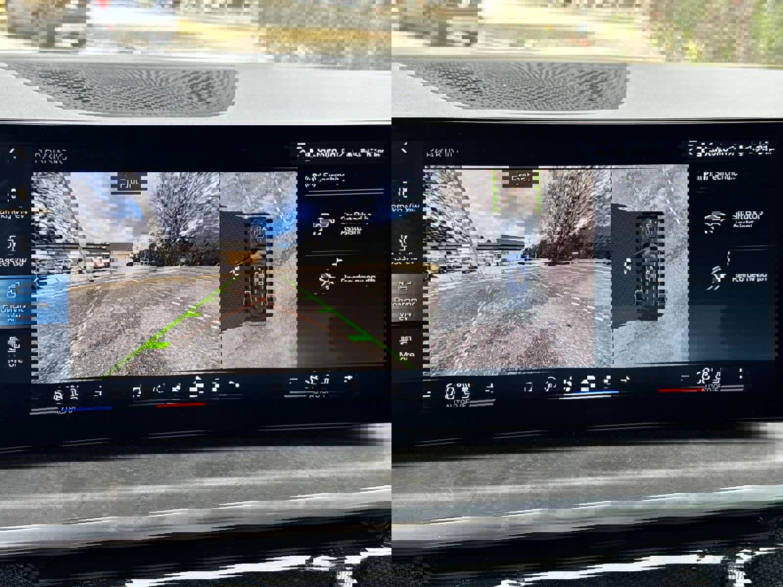 Used 2025 BMW X5 xDrive50e image 28