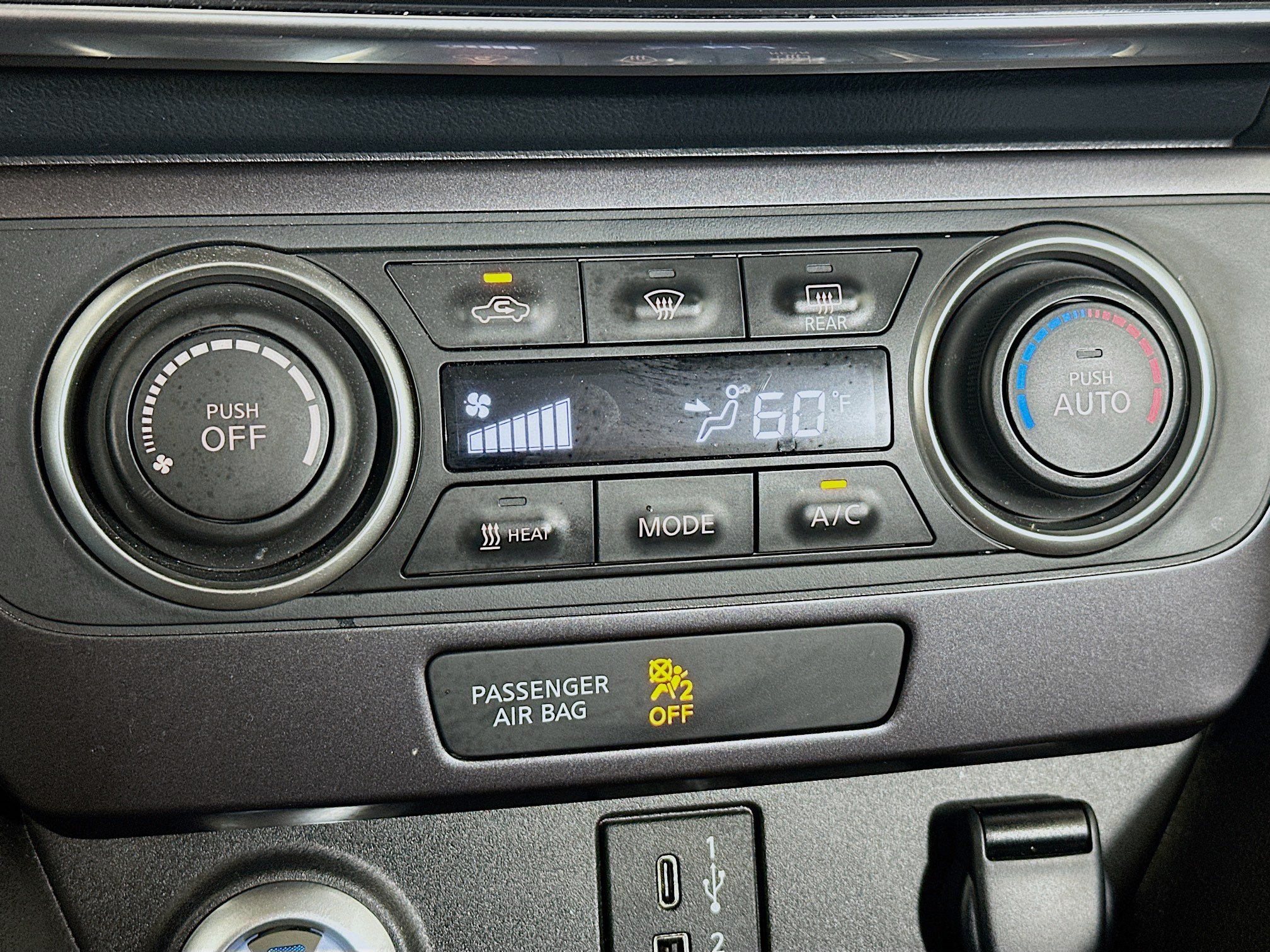 Used 2025 Nissan Leaf S FWD image 23
