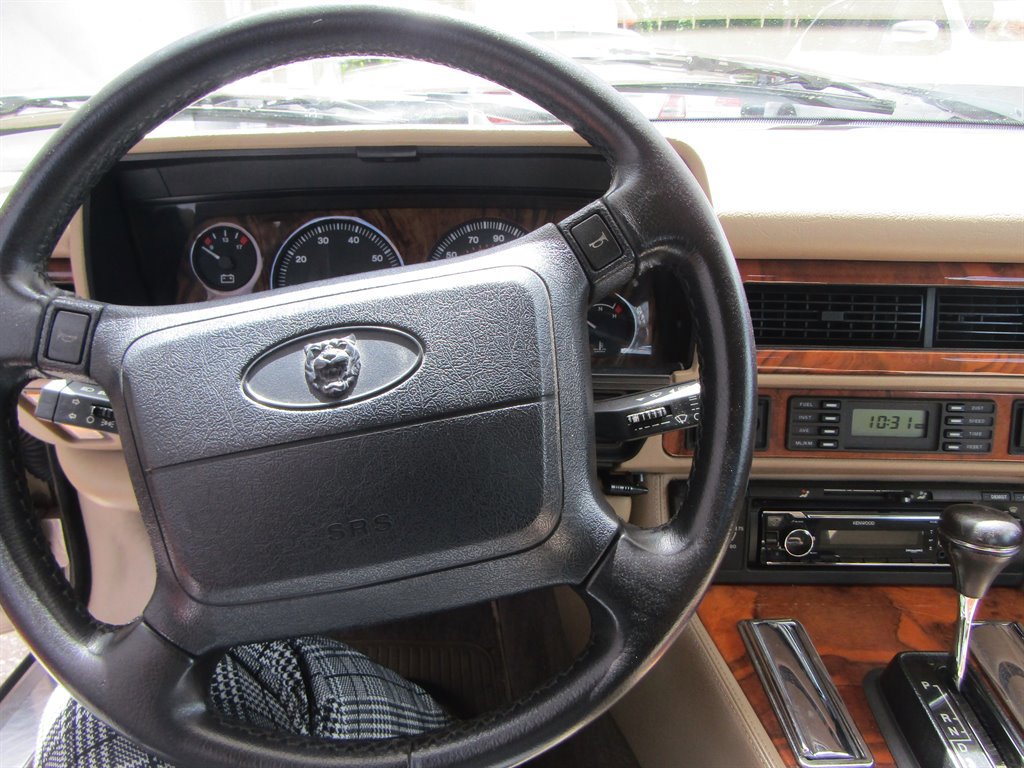 Used 1994 Jaguar XJS 4.0 Convertible image 12