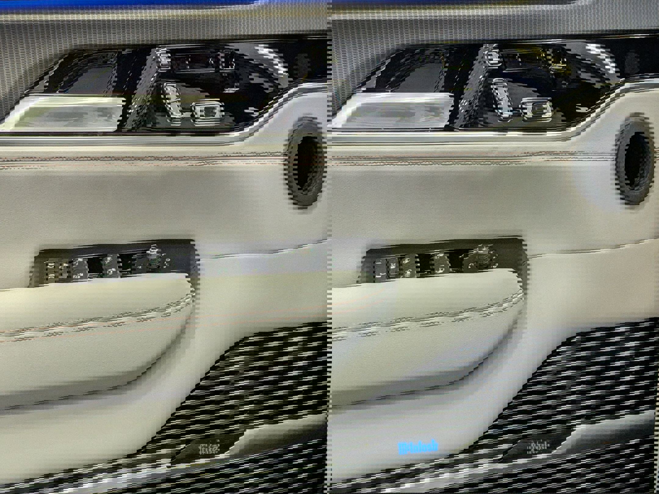 New 2026 Jeep Grand Wagoneer Summit w/ Premium Group III image 11