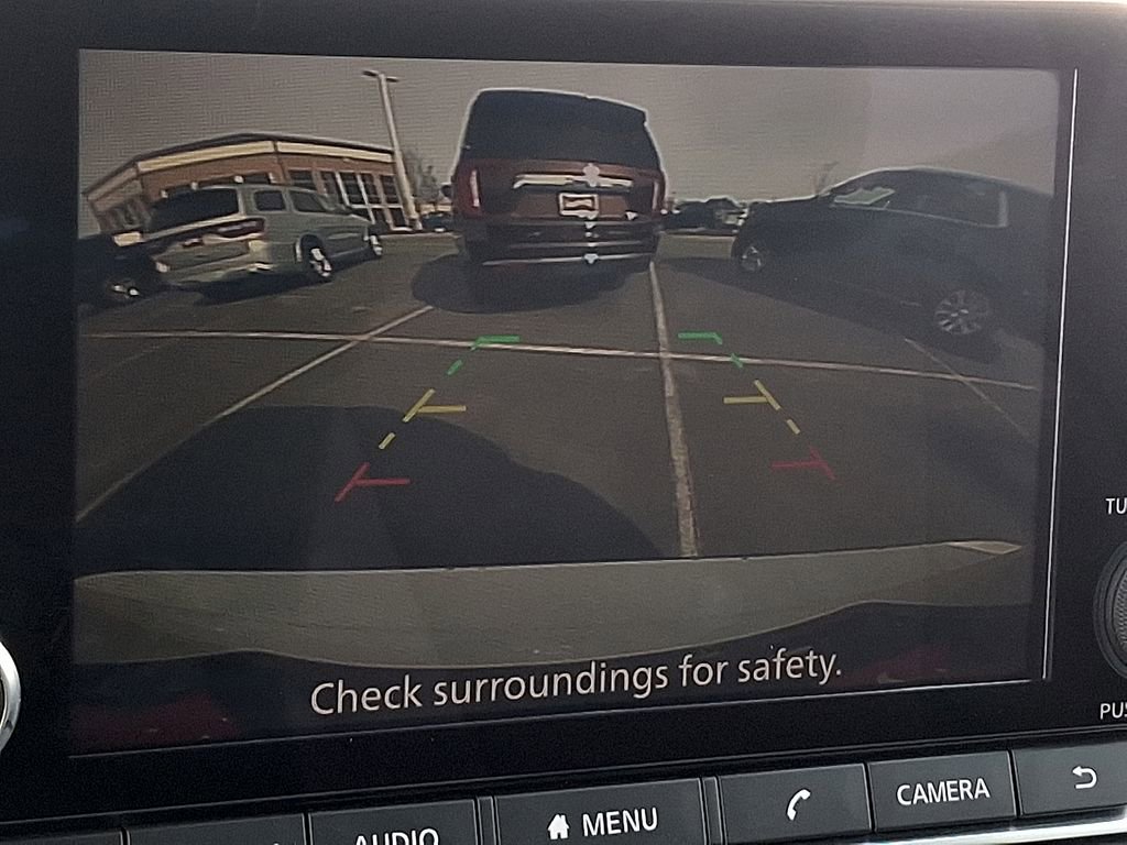 Used 2024 Nissan Rogue S image 17