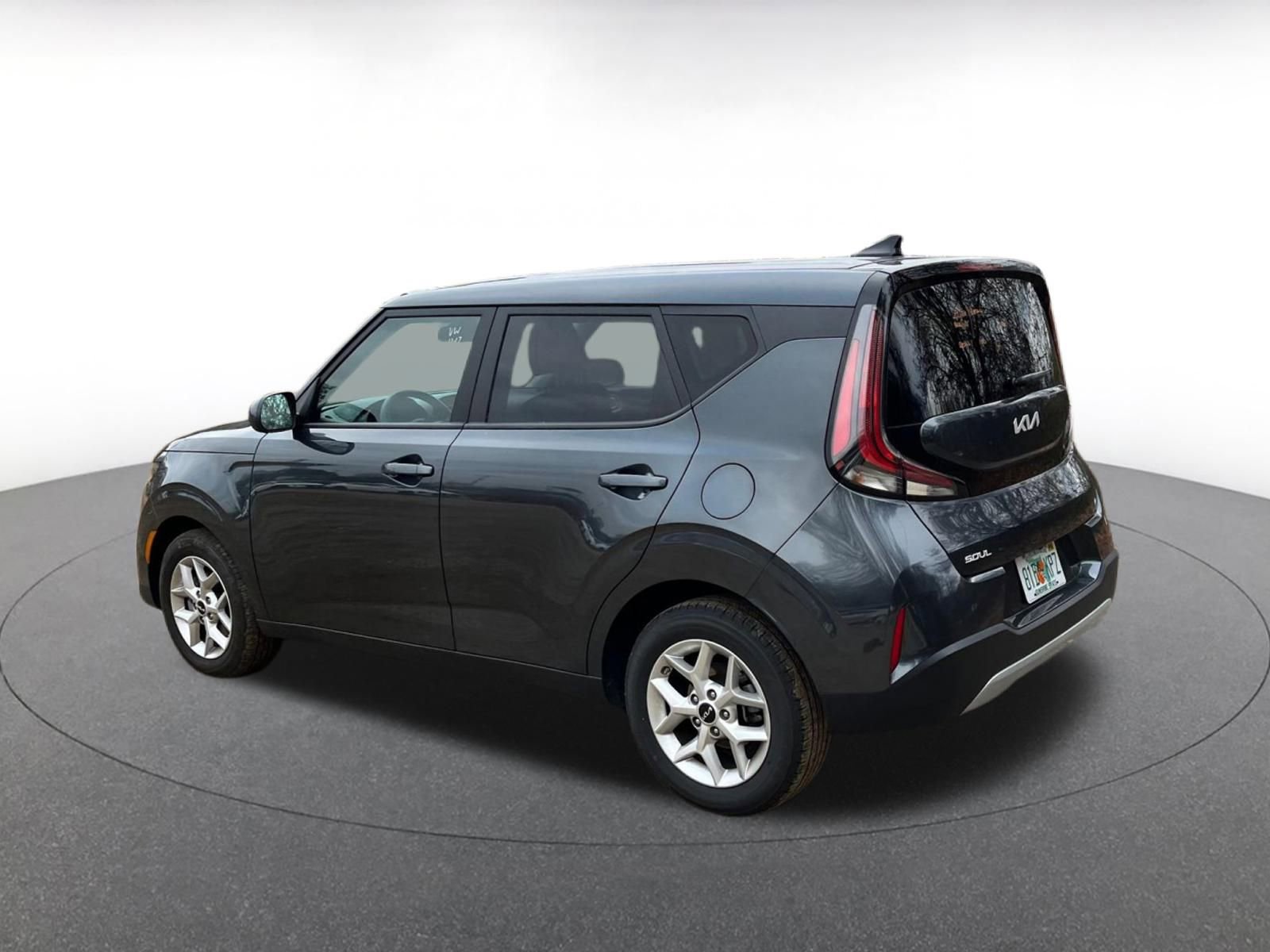 Used 2025 Kia Soul LX w/ LX Technology Package image 10