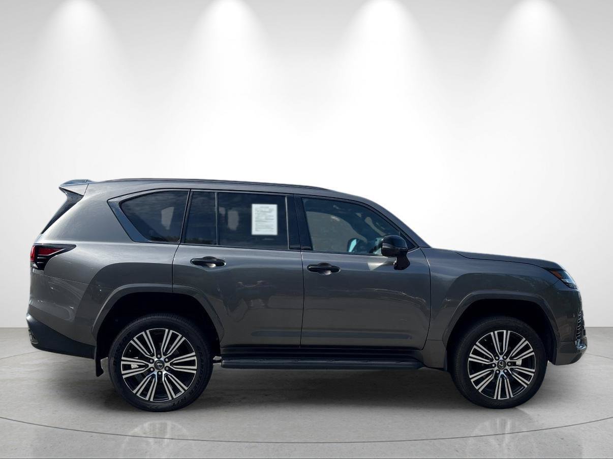 Used 2023 Lexus LX 600 4WD w/ Appearance Package image 6