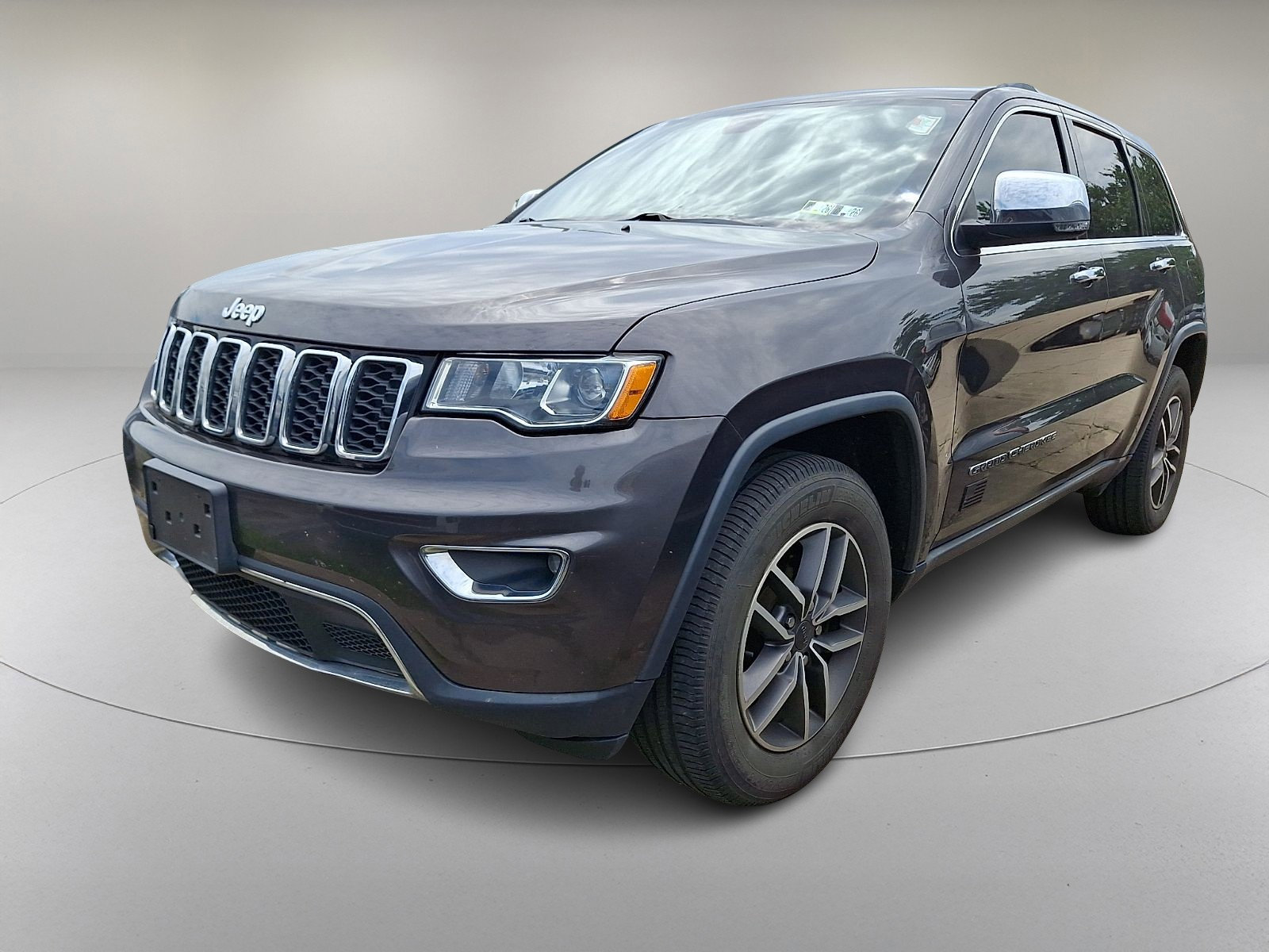 Used 2018 Jeep Grand Cherokee Limited AWD/4WD image 5