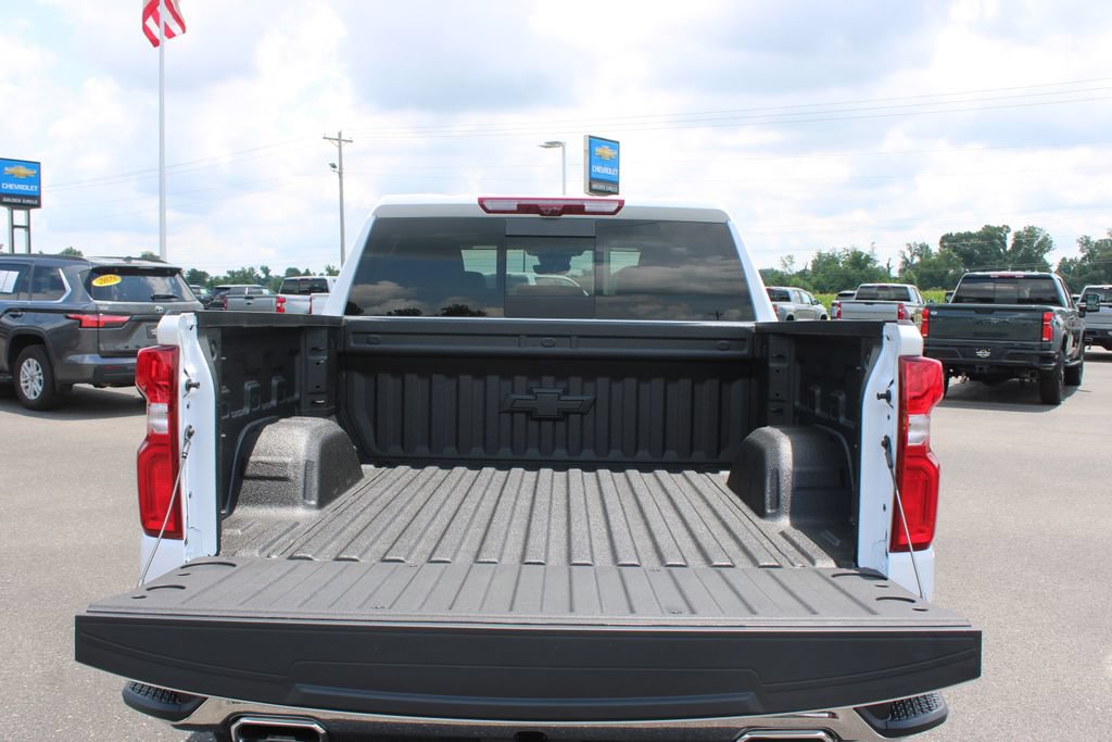 New 2026 Chevrolet Silverado 1500 LTZ w/ LTZ Premium Package AWD/4WD image 19