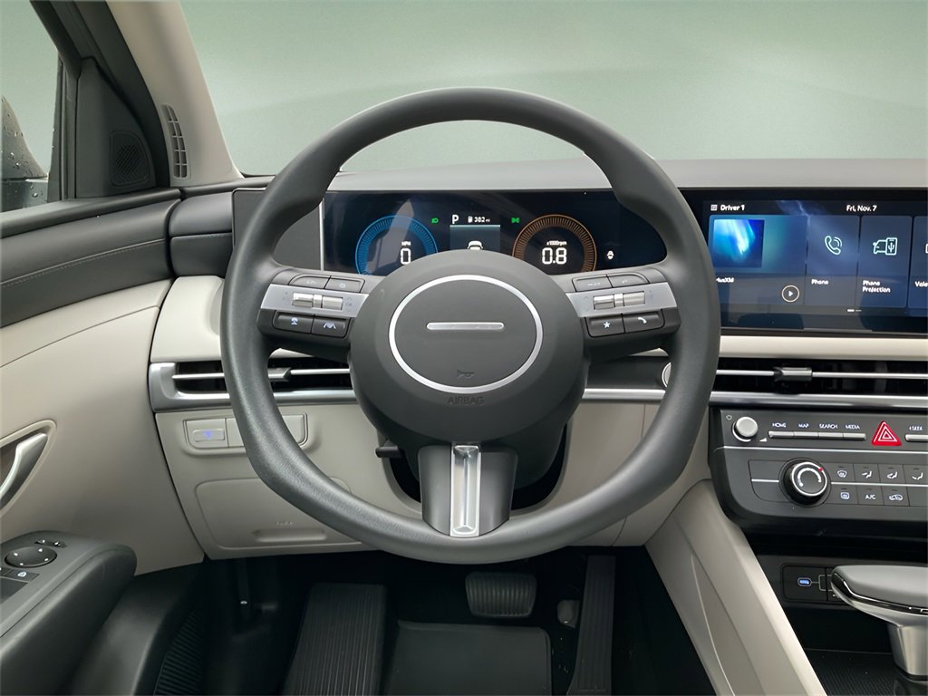 Certified 2025 Hyundai Tucson SE image 18