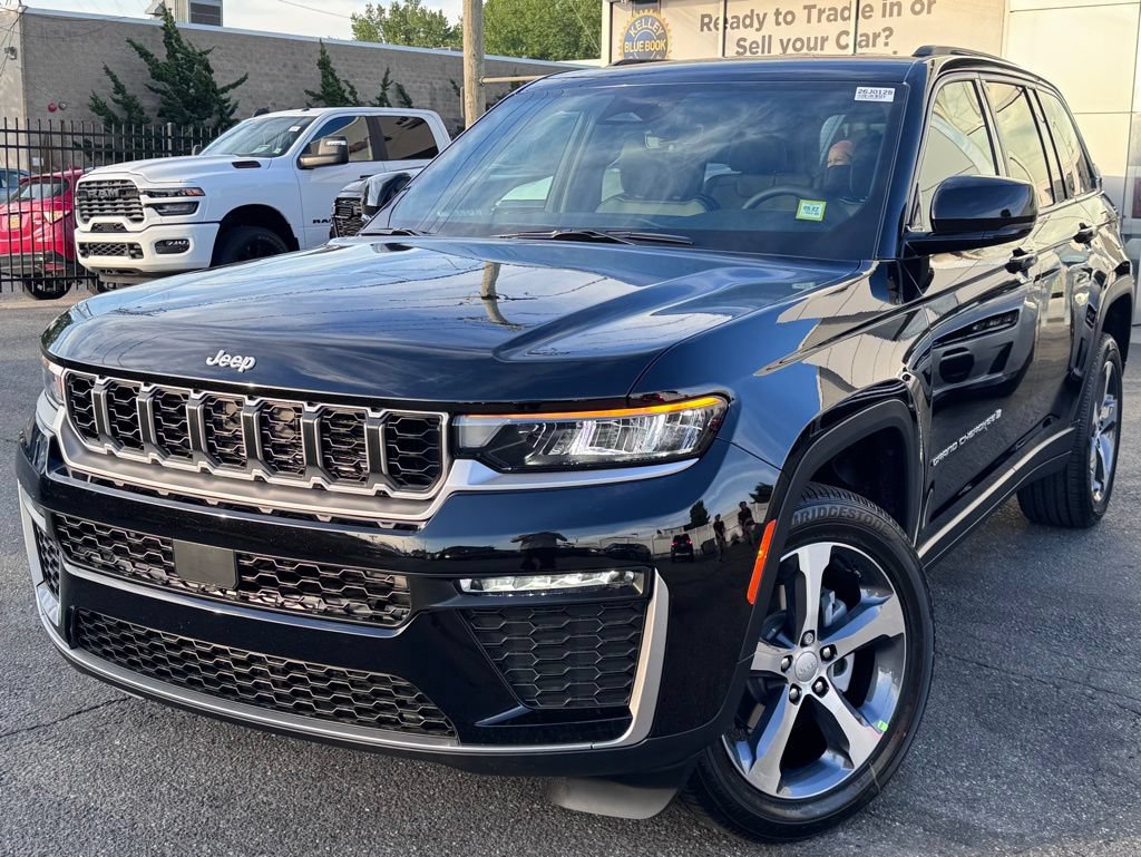 New 2026 Jeep Grand Cherokee Limited AWD/4WD image 3